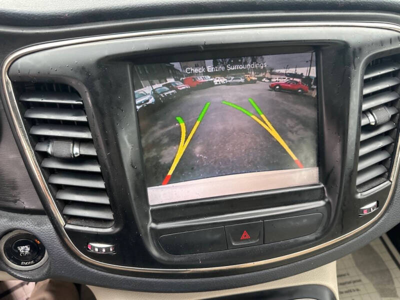 2015 Chrysler 200 C