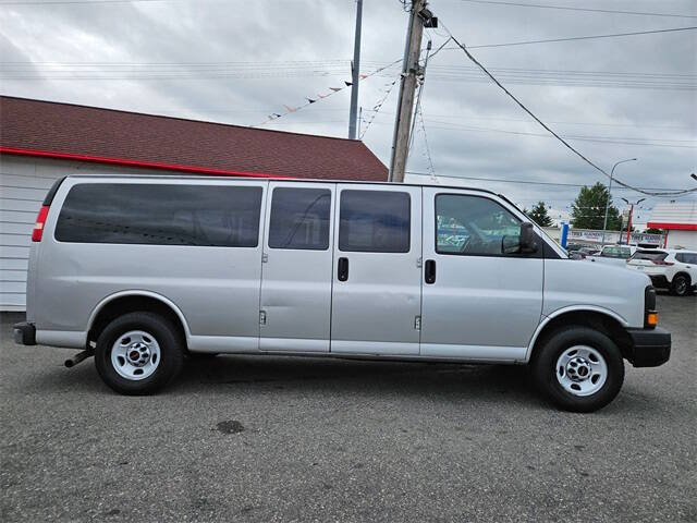 2011 GMC Savana LS 3500