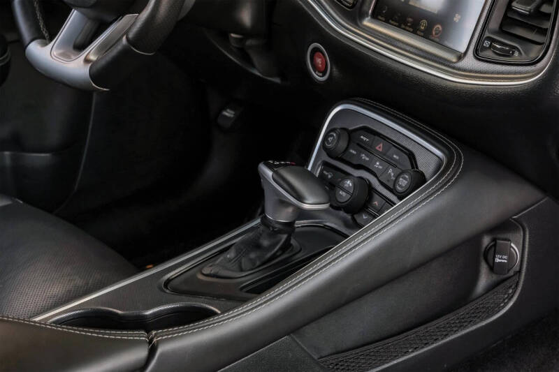 2015 Dodge Challenger SRT 392