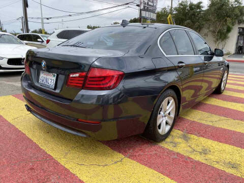 2012 BMW 5 Series 528i