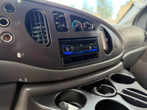 2007 Ford E-Series E-350 SD XLT