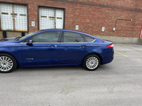 2013 Ford Fusion Hybrid SE