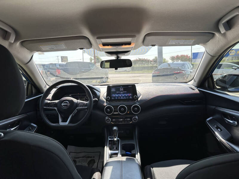 2025 Nissan Sentra SR