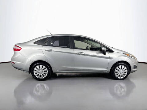 2015 Ford Fiesta S