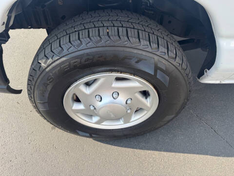 2011 Ford E-Series E-250