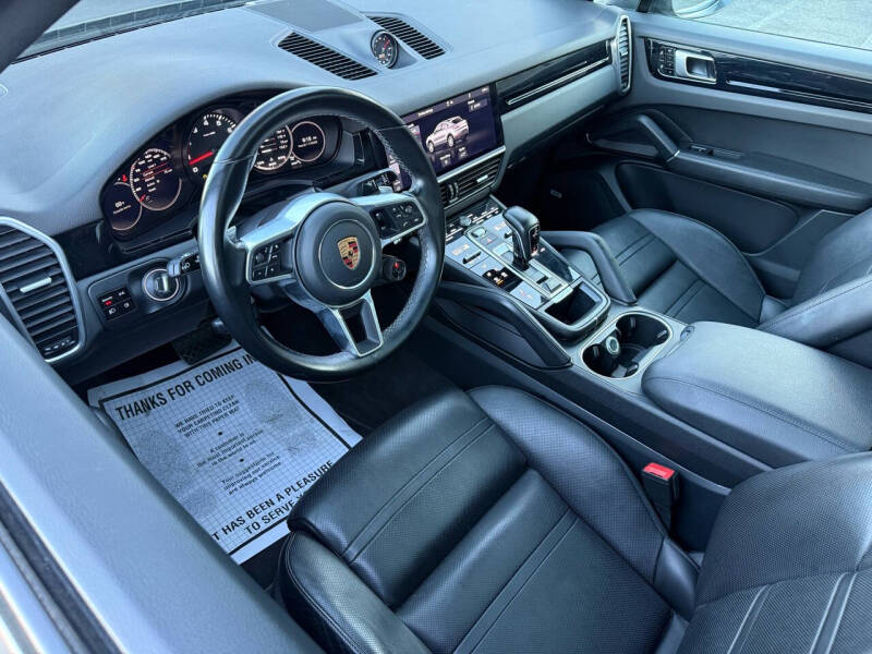 2020 Porsche Cayenne Coupe