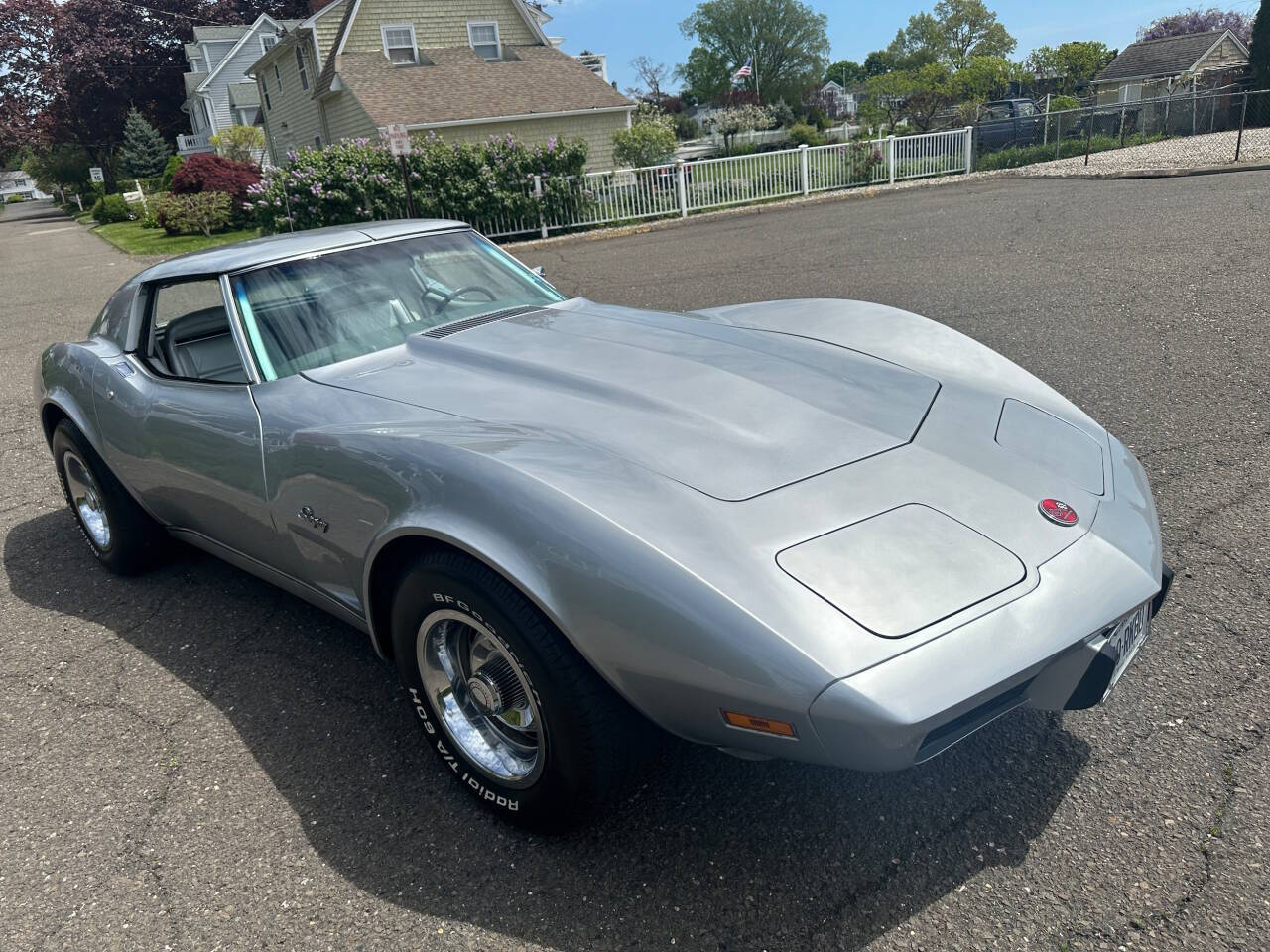 1975 Chevrolet Corvette 8