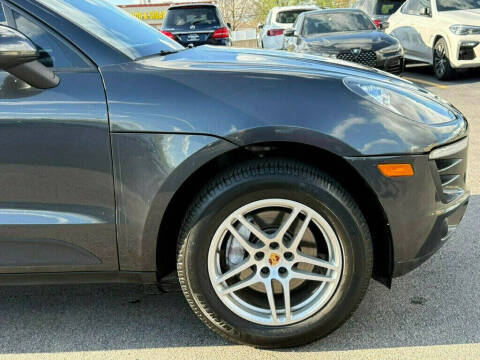 2017 Porsche Macan