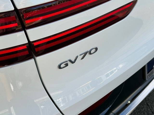 2026 Genesis GV70