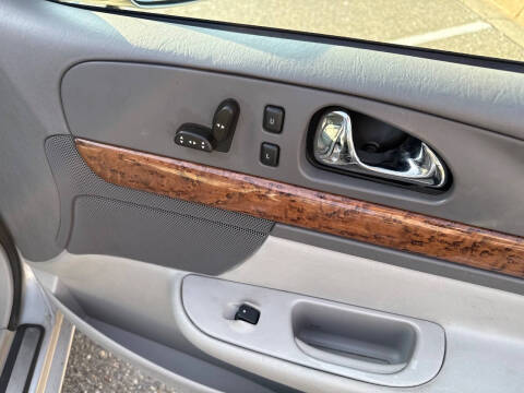 2000 Lincoln Continental