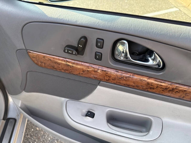 2000 Lincoln Continental