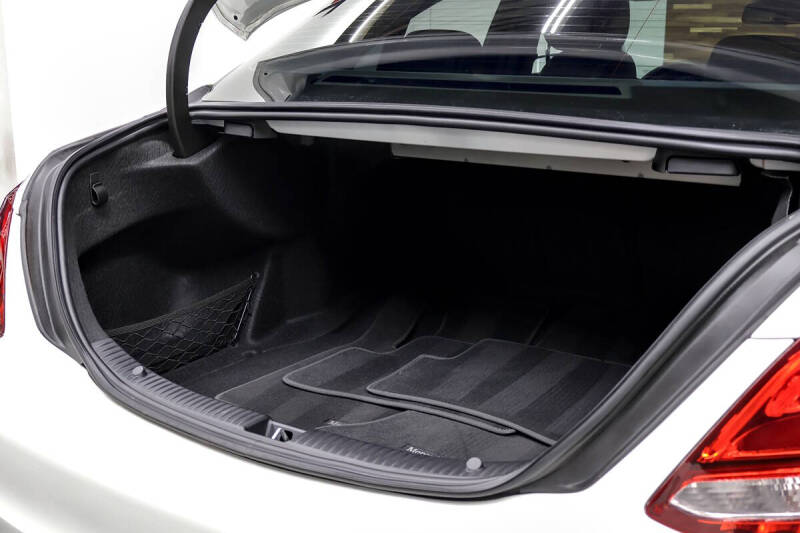 2016 Mercedes-Benz C-Class