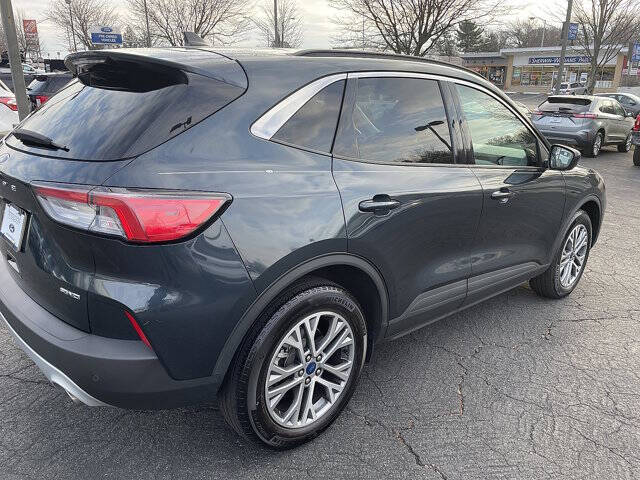 2022 Ford Escape SEL