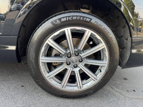 2019 Audi Q7 quattro SE Premium 55 TFSI