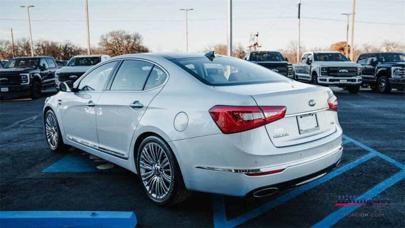 2016 Kia Cadenza Limited