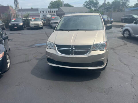 2015 Dodge Grand Caravan for sale at Rod's Automotive in Cincinnati OH