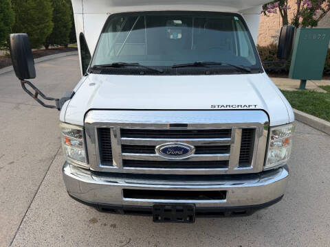 2013 Ford E-Series E-350 SD