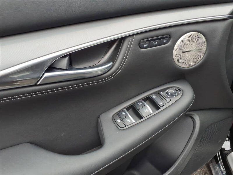 2025 Infiniti QX55 Essential