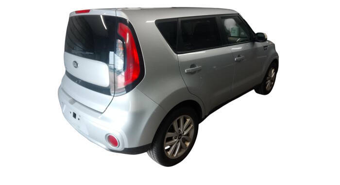 2019 Kia Soul +