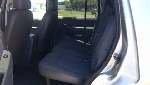 2005 Ford Explorer XLS