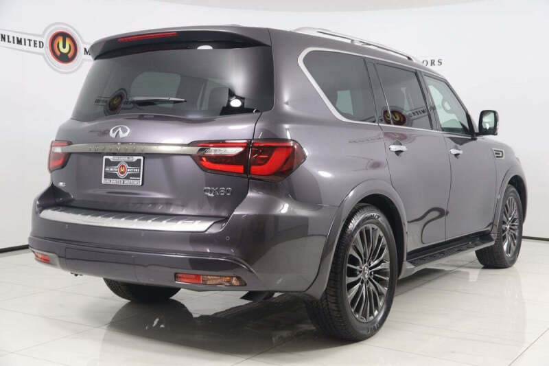 2023 Infiniti QX80 Premium Select