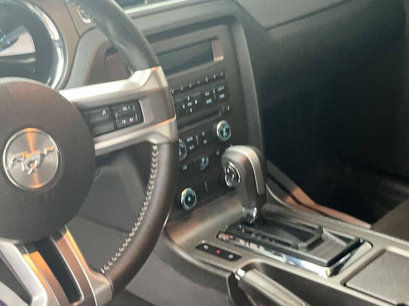 2014 Ford Mustang V6