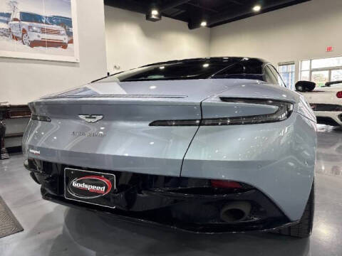 2019 Aston Martin DB11 V8