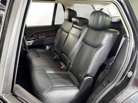 2023 Land Rover Range Rover P530 SE LWB