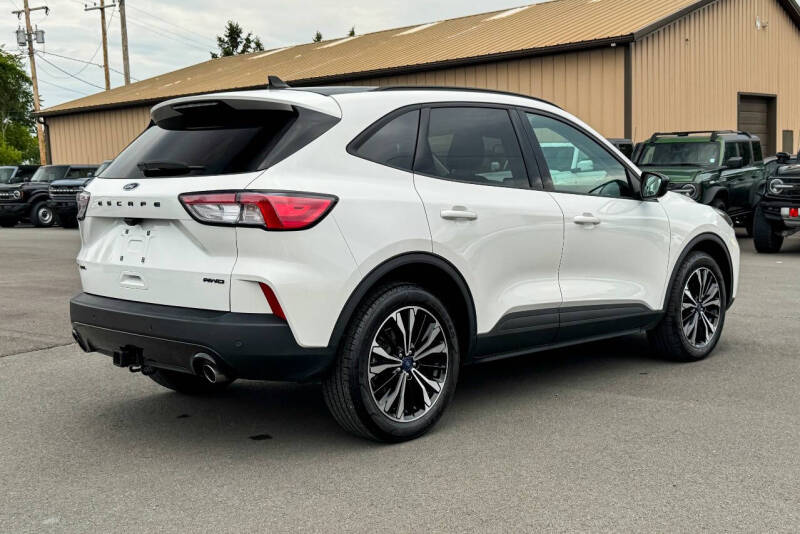 2022 Ford Escape SEL