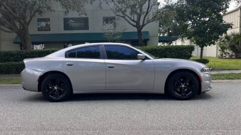 2016 Dodge Charger SXT