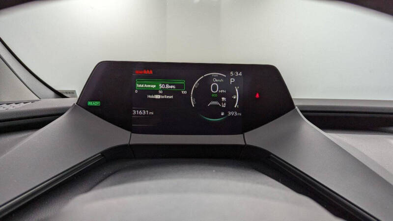 2024 Toyota Prius LE