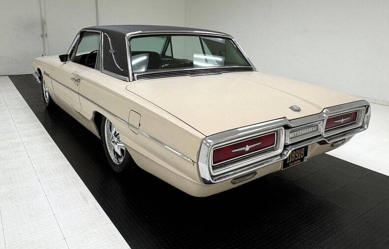 1964 Ford Thunderbird