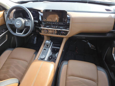 2024 Nissan Pathfinder Platinum