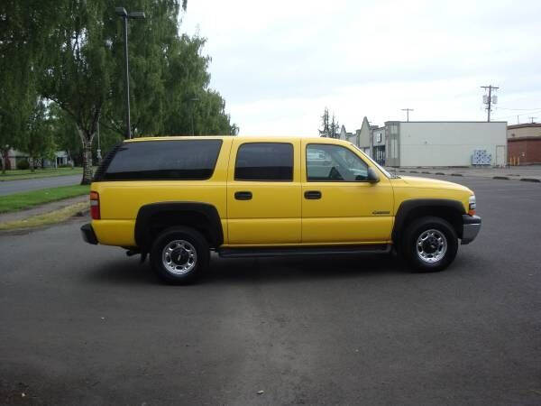 2000 Chevrolet Suburban 2500 3/4 4X4 6.0 AUTO 9-PASS 170K MILE 3-OWNR