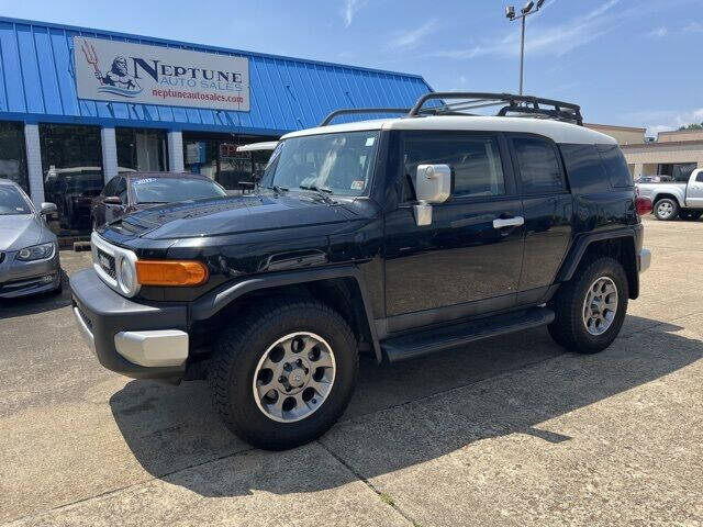 2013 Toyota FJ Cruiser for sale at Neptune Auto Sales in Virginia Beach VA