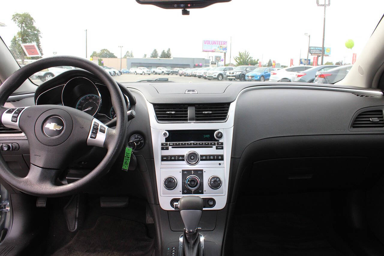 2009 Chevrolet Malibu for sale at Jennifer's Auto Sales & Service in Spokane Valley, WA