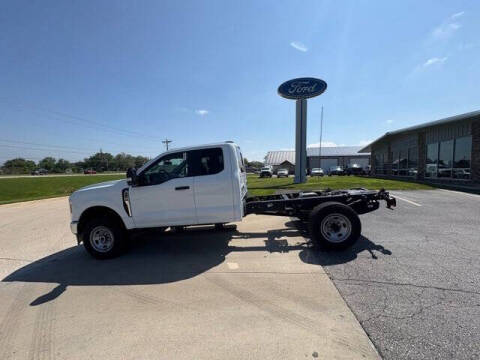 2025 Ford F-350 Super Duty XL