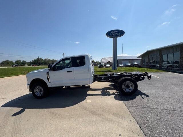 2025 Ford F-350 Super Duty XL