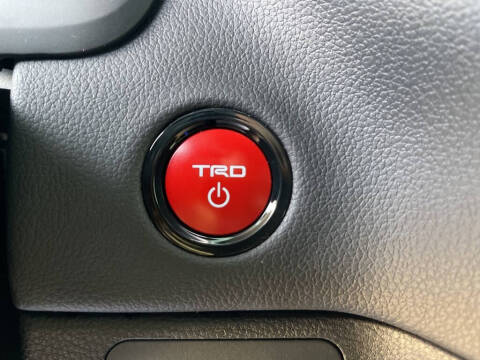 2025 Toyota Sequoia SR5