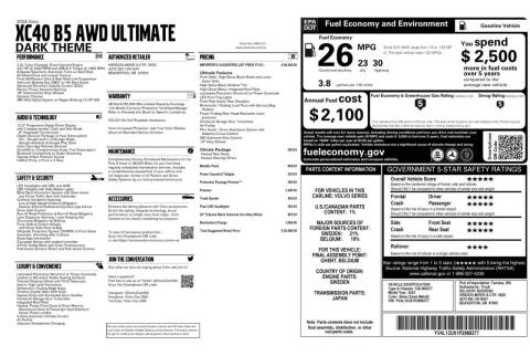 2023 Volvo XC40 B5 Ultimate Dark Theme