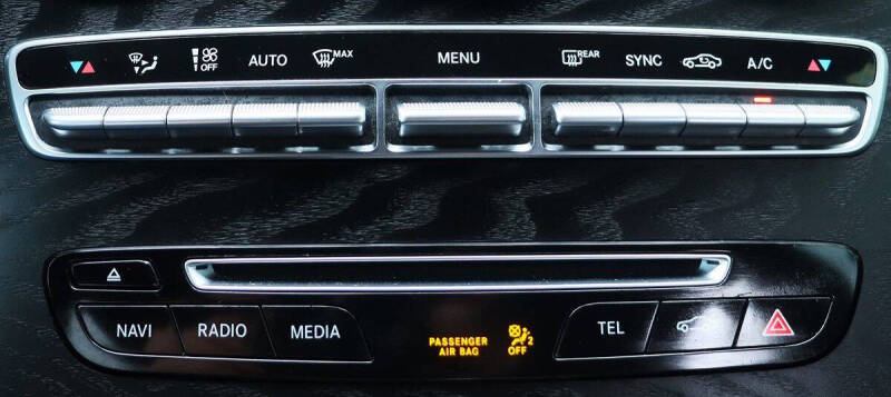 2019 Mercedes-Benz GLC GLC 300