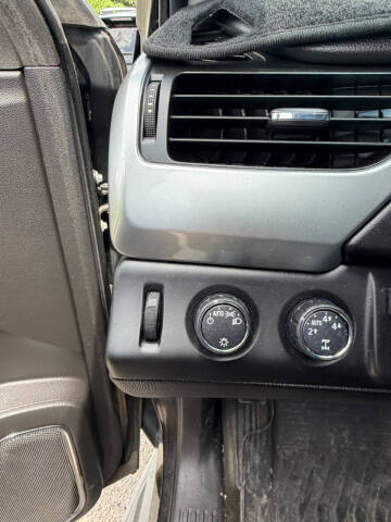 2015 Chevrolet Suburban LS