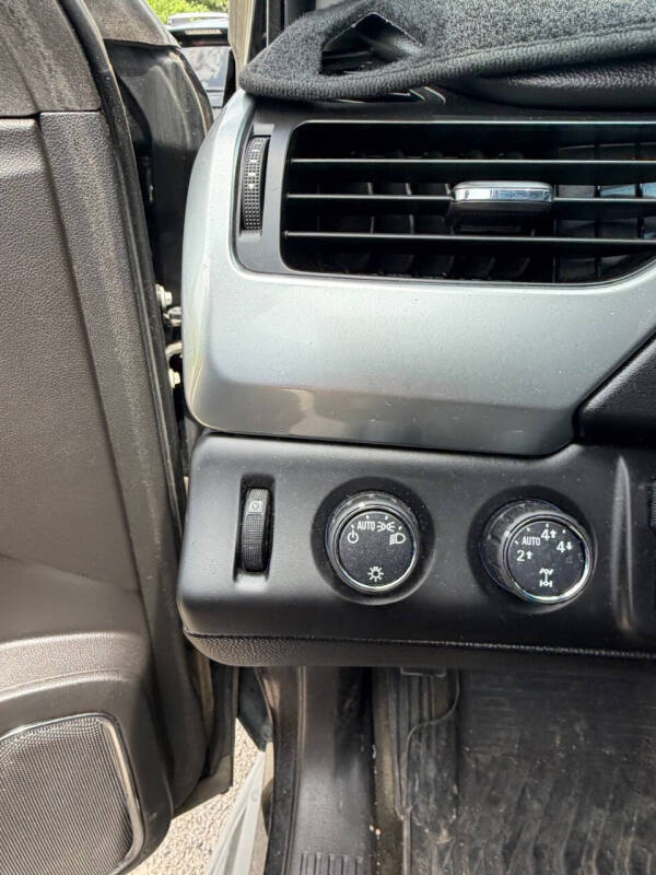2015 Chevrolet Suburban LS