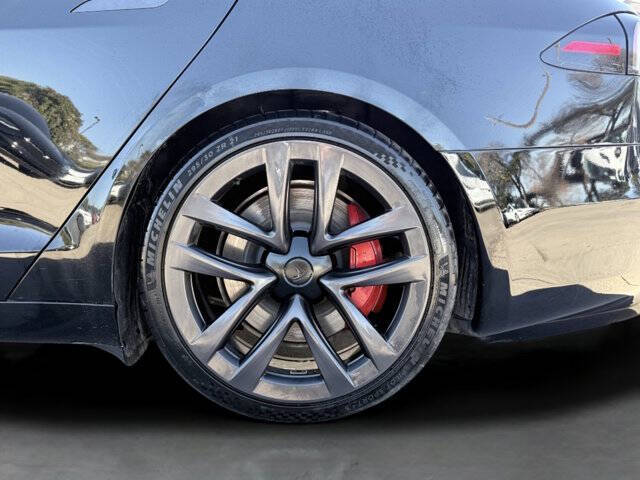 2023 Tesla Model S Plaid