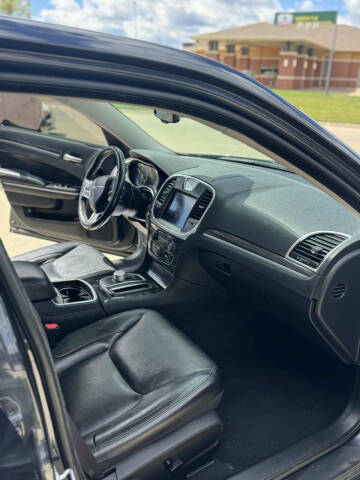 2019 Chrysler 300 Touring L