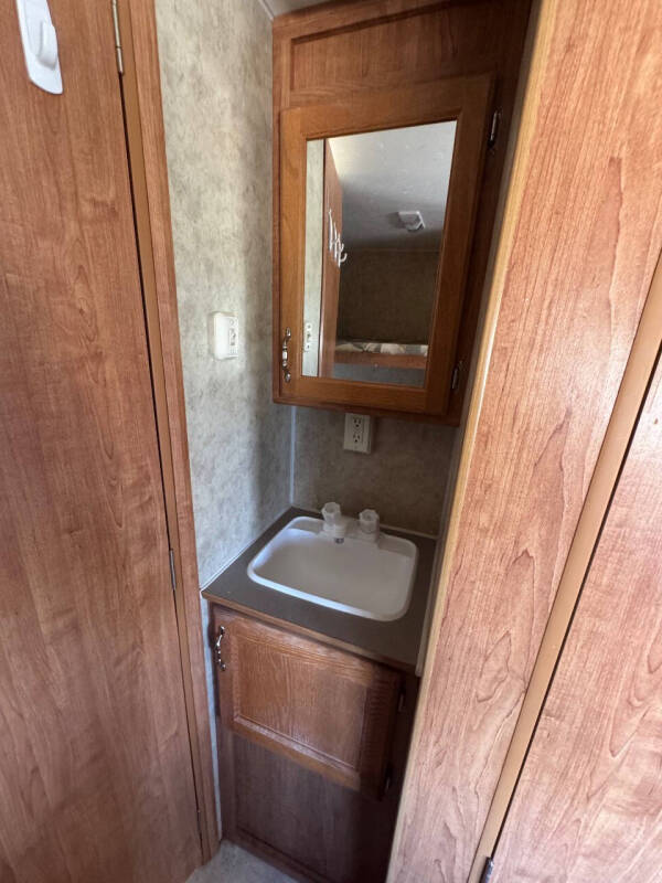 2009 Komfort Ridgecrest