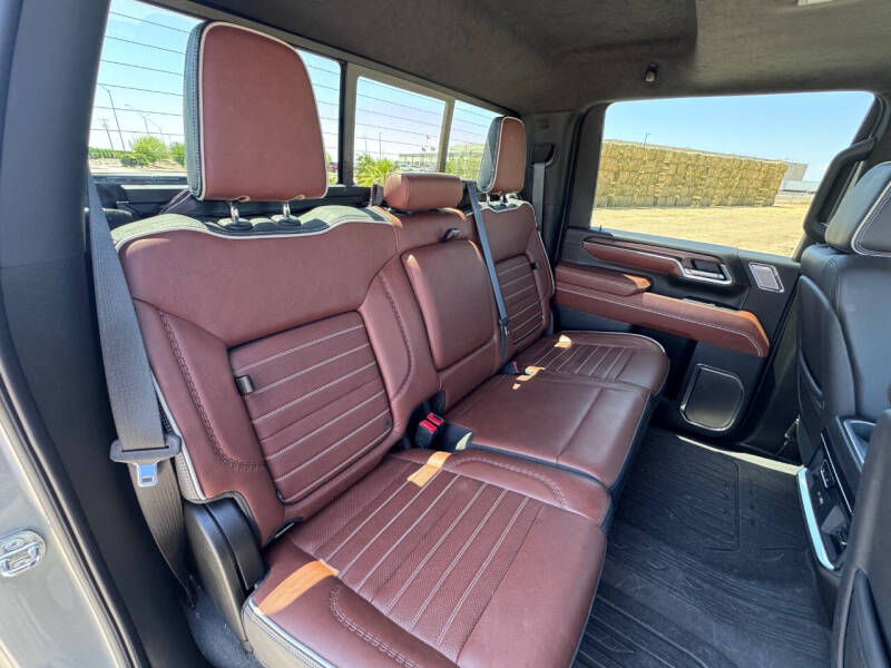 2024 GMC Sierra 3500HD Denali Ultimate