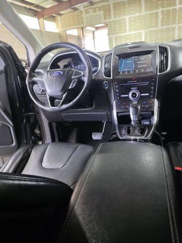 2017 Ford Edge Titanium