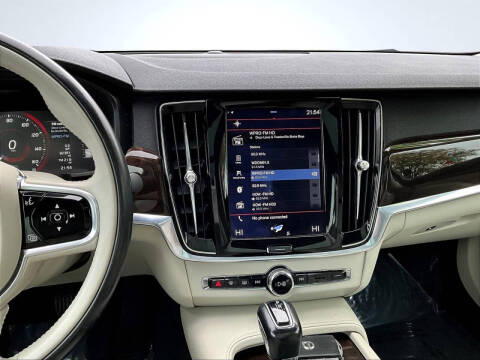 2018 Volvo S90 T5 Momentum