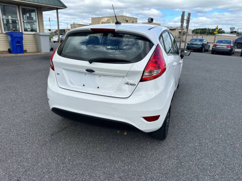 2012 Ford Fiesta SE